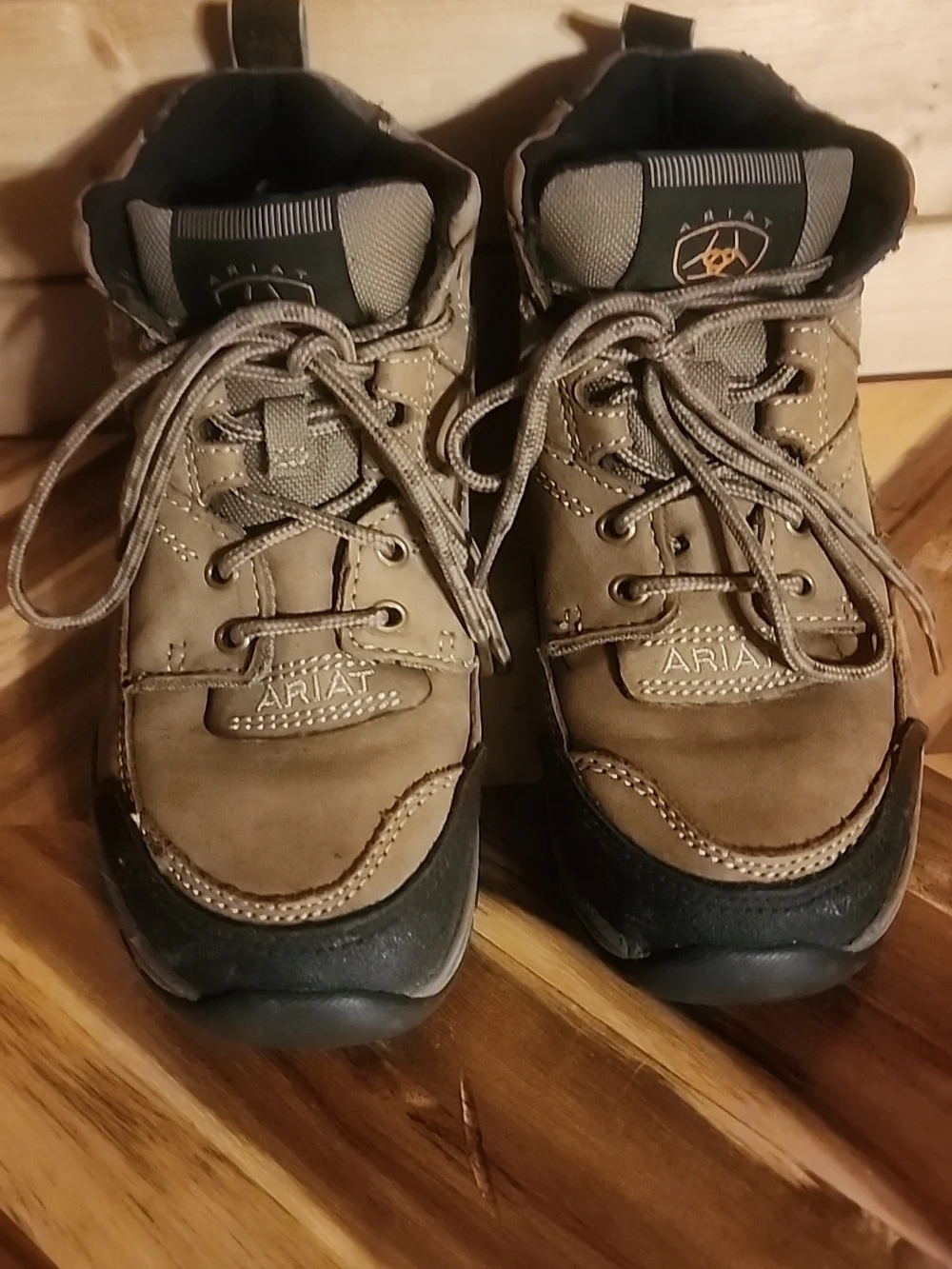 Womens Ariat Terrian Hiking Boots Size 6b